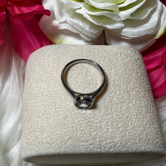 Inlaid Zirconia Diamond Set Ring NEW! - Picture 6 of 10